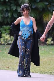Camila cabello shameless (neovaii remix) (single 2020). Camila Cabello Su Look De Cuarentena En Miami People En Espanol