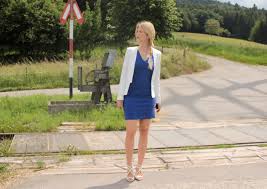 .otto kleid royalblau günstig kaufen | ebay 17 erstaunlich kleid royalblau hochzeit ärmel suchergebnis auf amazon.de für: Was Trage Ich Bei Edlen Anlassen Abiball Hochzeitsgast The Blonde Lion Fashion Travel Lifestyle Blog From Germany