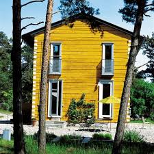 une maison scandinave en bois marie
