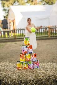 Die Besten Outdoor Spiele Fur Eure Hochzeit Hochzeit Spiele Hochzeitsspiele Ideen Festzelt Hochzeit