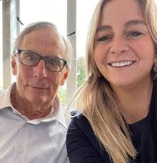 Courtney Mortimer's Instagram, Twitter & Facebook