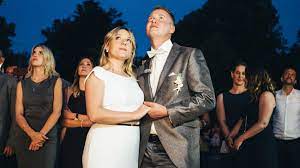 Nun steht am kommenden sonntag das große finale an. Susse Botschaft Fur Hochzeit Auf Den Ersten Blick Nicole Promiflash De