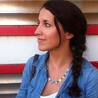 Quisiera que oyeran la canción que escucho cuando escribo esto by Manuela  Espinal Solano