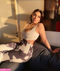 Vai Monroe Vaimonroe Nude Leaked Photo Fapellosexiezpix Web Porn