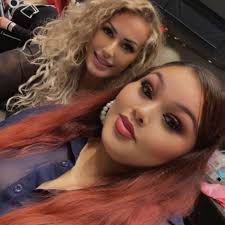 I'm incredibly honored to be recognized as a Trailblazer at the  @nailexcellenceawards This weekend was emotional, beautiful to see our nail  community celebrated, and so much fun!! Celebrating with so many talented