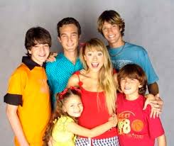 Em 1999, protagonizou a sexta temporada do seriado juvenil malhação em um par romântico com priscila fantin na rede globo. Aparato Do Entretenimento Cinderela De All Star 20 Curiosidades Sobre Floribella