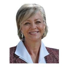 Aimee Graves's Instagram, Twitter & Facebook