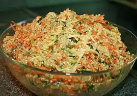 Quinoa Salat Mit Mohre Und Zucchini Von Amarna Chefkoch Quinoa Salat Salat Mit Quinoa Zucchini