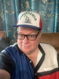 Ken Flick's Instagram, Twitter & Facebook