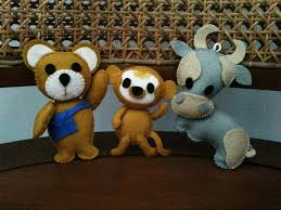 Boneka yang terkenal dengan nama boneka barbie ini pun sempat menghebohkan dunia maya karena pernah tersiar berita bahwa ada seorang wanita ditunggu selalu kunjungannya ke blog kumpulan gambar baru , karena akan ada gambar terbaru anime korea cewek cantik yang imut dan gambar. Kreasi Boneka Panda Monyet Dan Kerbau Dari Kain Flanel Dinosaur Stuffed Animal Diy And Crafts Animals