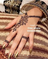 Diy Best Tattoo Am Schonsten In 2020 Rose Mehndi Designs Simple Henna Tattoo Henna Tattoo Hand
