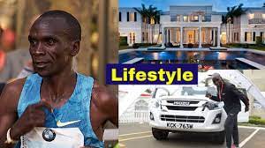 Nameless wraiths can almost stick with eliud kipchoge and stanley biwott, if they're having a good josephat sumguy is living on noodles and hope, while kipchoge has a big house and family and. Kipchoge Training Camp In Kenya Youtube