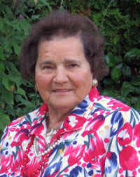 Leslie Shier's Instagram, Twitter & Facebook