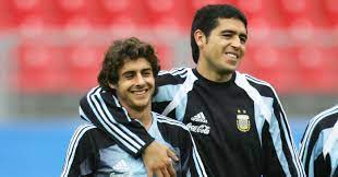 Argentine legend juan roman riquelme has retired from the game of soccer at the age of 36. Pablo Aimar A Brilliant Player Unfairly Overshadowed By His Pal Riquelme Planet Football