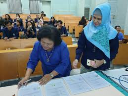 Multi media training centre (mmtc) yogyakarta ialah sebuah perguruan tinggi kedinasan yang dinaungi oleh kementerian komunikasi dan informatika republik indonesia yang menyelenggarakan pendidikan di bidang broadcasting dan multi media. Fikom Budi Luhur Pererat Kerja Sama Dengan Stmm Mmtc Yogyakarta Universitas Budi Luhur