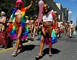 Resultado de imagen de gay pride naked