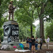 The Latest: UNC faculty oppose returning Confederate statue