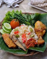Nasi Liwet Rice Cooker Tinggal Cemplungin Aja Jadi Deh Resep Spesial Resep Masakan Fotografi Makanan Makanan Dan Minuman
