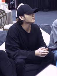 Jungkook (pt.2)♡(pt.1) ∙ the actual definition of cheeky ∙ laughs at you all the time ∙ you fall over? Thalia ð–§§ On Twitter Jungkook Boyfriend Material A Thread