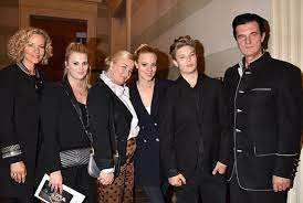 We did not find results for: Premiere Jedermann Potsdam Mit Timothy Peach Larissa Marolt Wolfgang