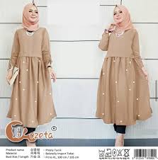 Karena perkembangan fashion yang begitu cepat, beberapa orang bahkan tidak sadar dengan model baju seperti apa yang sedang hits di pasaran. Model Baju Tunik Mutiara Atasan Lengan Panjang Modis Ryn Fashion