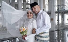 Sultan mizan zainal abidin stadium. Ashira Sah Bergelar Isteri Bad Indigo Kosmo Digital