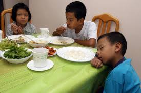 Tapi kerap kali sang kakek nenek,seakan tidak mau mendengar nasehat sang anak dengan berdalih dulu juga ibu,ayah kamu berhasil mendidik kamu dengan pola. Anak Banyak Ragam Ibu Bapa Jangan Cepat Putus Asa Ini Tip Didik Si Kecil Berpuasa Famili Mstar