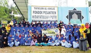 Pasukan sukarelawan pelancongan ditugaskan untuk memulakan lima (5) program utama di bawah inisiatif 1voluntourism 1malaysia. Bantu Sehingga Mampu Berdikari
