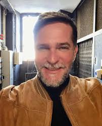 Marion Robert (@marionrobert09)