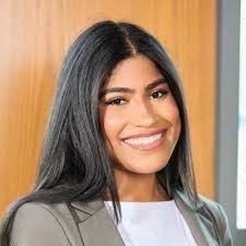 I am extremely grateful to share that I have accepted a Digital Marketing  position apart of the FEW MODA team for my Spring/Summer Co-op. This  opportunity extremely excites me as I look