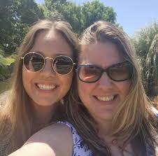 Arnold Sharp's Instagram, Twitter & Facebook