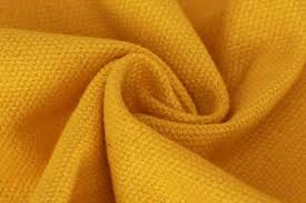 Kain tafetta adalah pilihan yang sempurna untuk gaun dengan terdapat beragam varian kain tafetta, salah satunya adalah jenis moire tafetta yang memiliki fitur halus dan tampak berombak sepanjang kain. Jenis Jenis Bahan Kain Kanvas Weva Textile