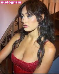 Ella Purnell  ella_purnell Гола изтичане OnlyFans снимка 214 - Nudogram  v2.1