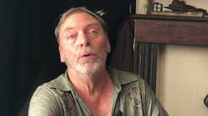 Voyage au creux des plis avec l'artiste-peintre "Pichman" (Patrick Pichon)