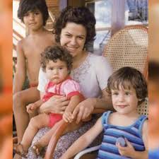 Cantora Brasileira Que Morreu De Overdose Regram Soniaabrao Hoje Elis Regina Estaria Completando 72 Anos Mas Infelizmente Morreu Aos 36 Na Foto Um Momento Te Brazil Music Brazilian People Music Photo