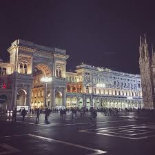 R Milano Milano City Night Glam People Nightlife Light Dreamcatcher Story Street Vibes Fashion Club Night Life City Nature