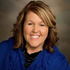 Karen Mayse's Instagram, Twitter & Facebook