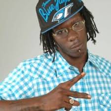 Listen to Totica Delincuente