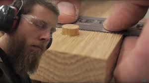 Att dölja en skruv med plugg