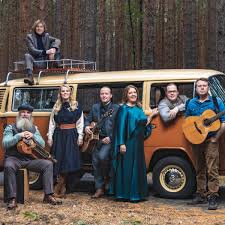 Sie glauben, ganz nebenbei kann man. Kelly Family Ausstrahlungstermin Fur Jubilaumsshow Steht Fest 25 Jahre Over The Hump Im November Bei Rtl Tv Wunschliste