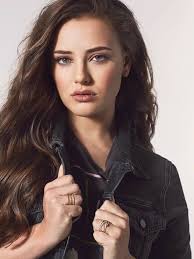 Where tf was Roman living in Scream 1 & 2?! He should have just started the  job himself! and reapeared like the Joker!