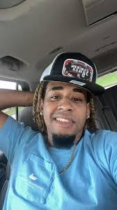 Emma Feazell's Instagram, Twitter & Facebook