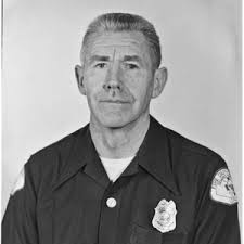 Augie Pedlar and Earl Daugherty performing aerial acrobatics over Long  Beach — Calisphere
