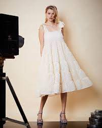 تويتر Sister Jane على تويتر The Likely Lady Midi Dress From Sunset Studios Https T Co Yehe8midgl Https T Co Tdhiz34mfu
