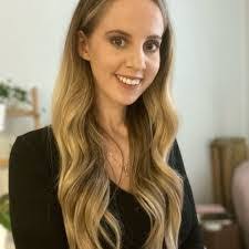 Alicia Appleton's Instagram, Twitter & Facebook