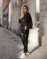 Cute professional work outfits ideas for women 2020 it's, of course, the summer— the right time to interrupt your luminous and mostly neon clothing. Outfit Invernali 5 Outfit Casual Per Il 2020