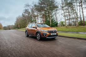 דאצ'יה סנדרומכונית סופר מיני במחיר משתלם. Dacia Sandero Stepway A More Solid Achievement Than A Lamborghini The Independent