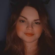 Madeline Robison (prettyeyes463)