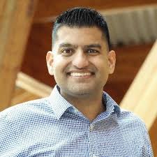 Meagan Roy (@meaganaroy)