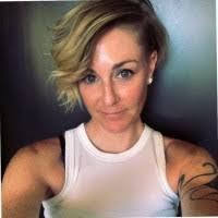 Erin Alves's Instagram, Twitter & Facebook